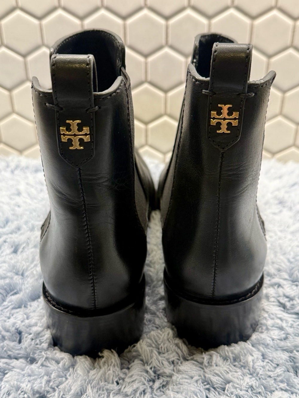 Tory Burch Black Leather Chelsea Ankle Boots 8.5M Square Toe Block Heel with Box - Picture 6 of 9